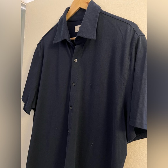 Mens button down shirt size XL. Navy blue by Joseph Abboud. Worn once! EUC - Picture 5 of 7